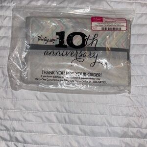 Thirty-One Fold and Go Organizer Party Punch